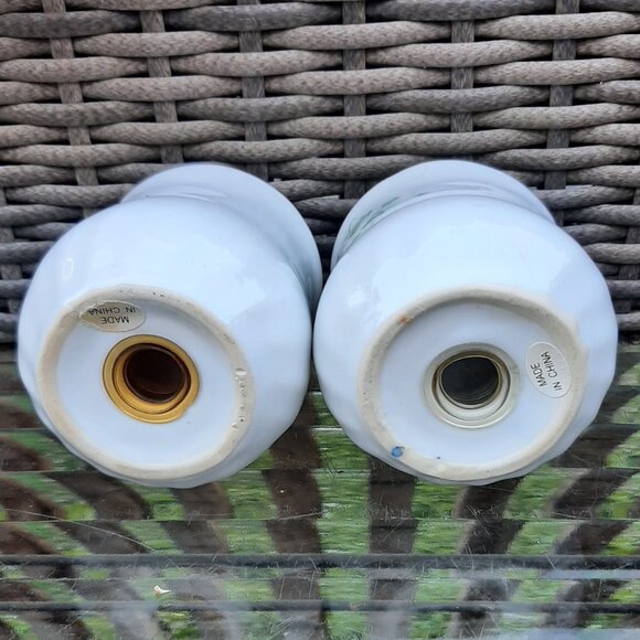 Corning-Corelle Coordinates Ivy Swirl Salt and Pepper Shakers Set - Picture 7 of 8